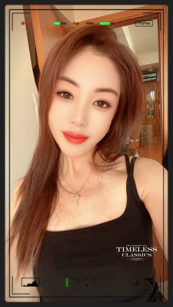 安邦贵妃微微001.jpg