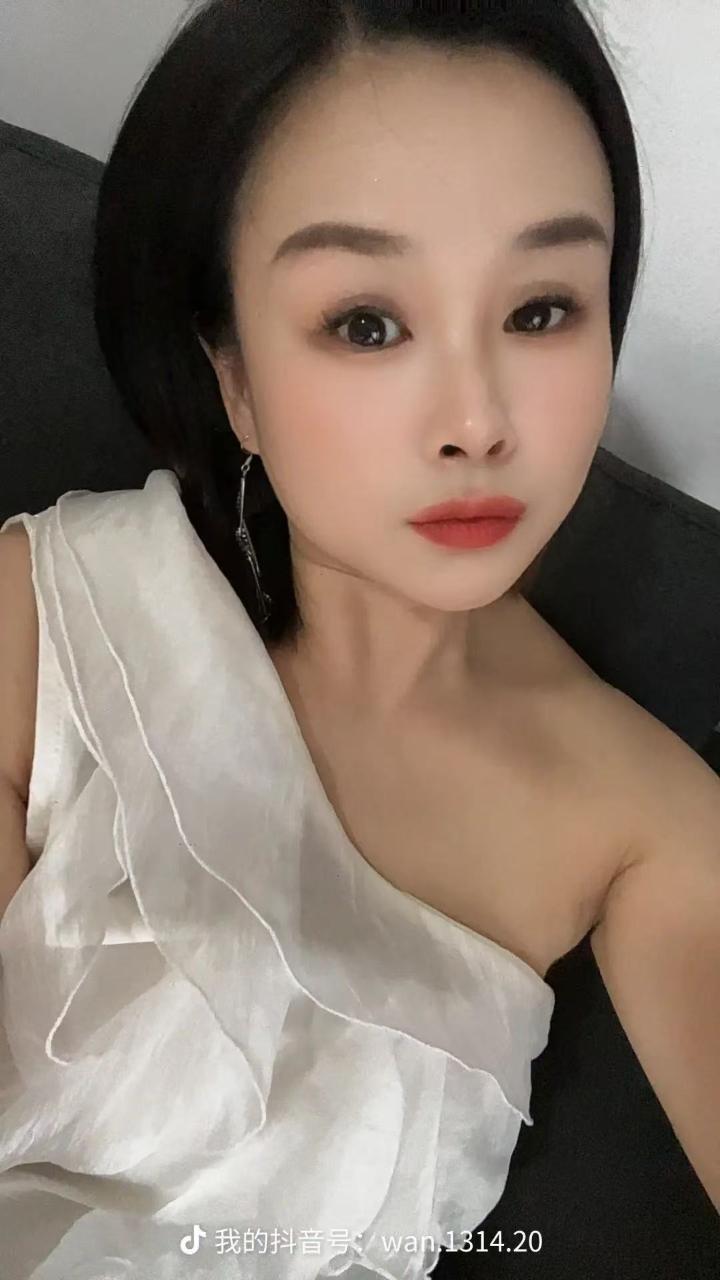 沙登Candy芊芊 (2).jpg