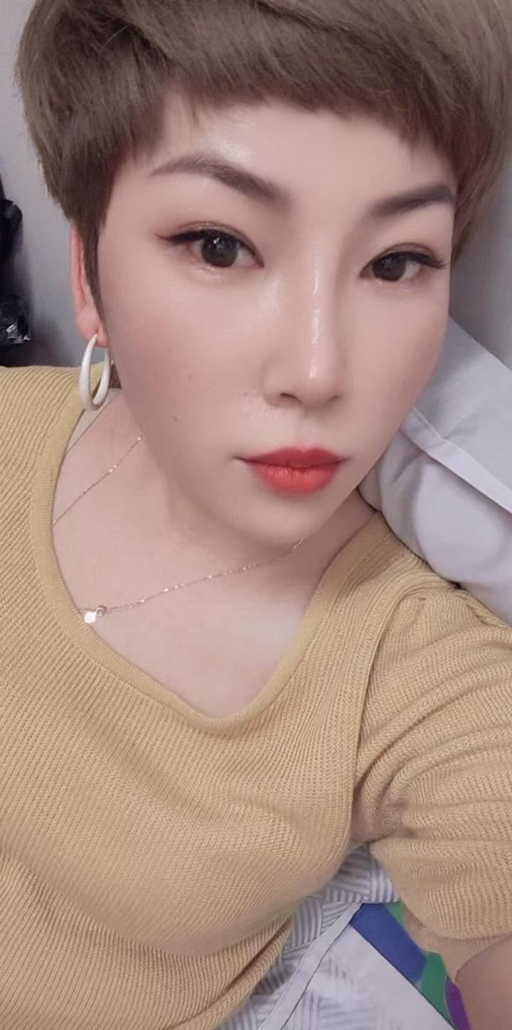 沙登Candy莹莹 (3).jpg