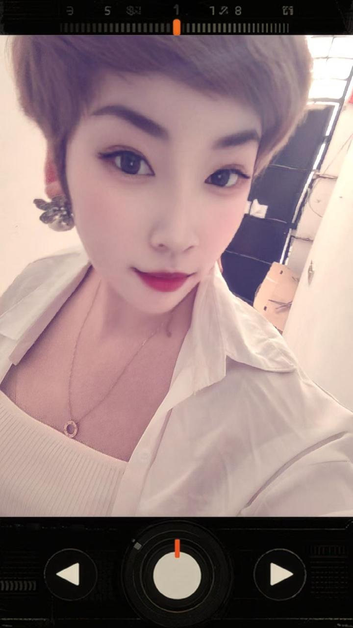 沙登Candy莹莹 (5).jpg