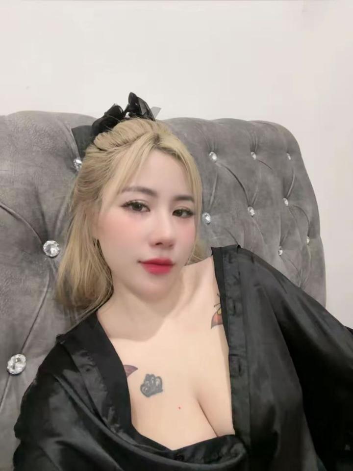 甲洞AuroraJenny (1).jpg