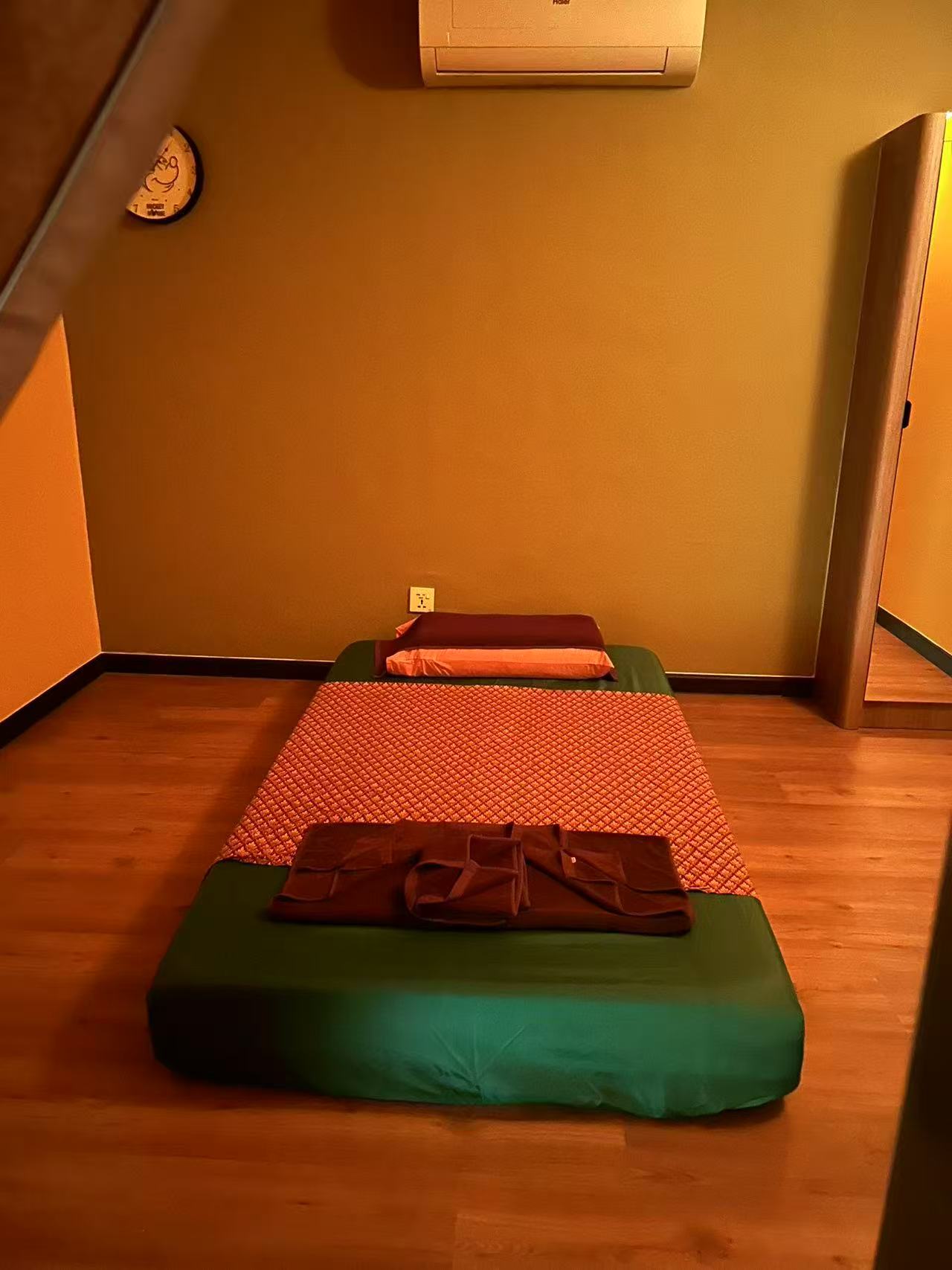 Htm 泰皇阁房间.jpg